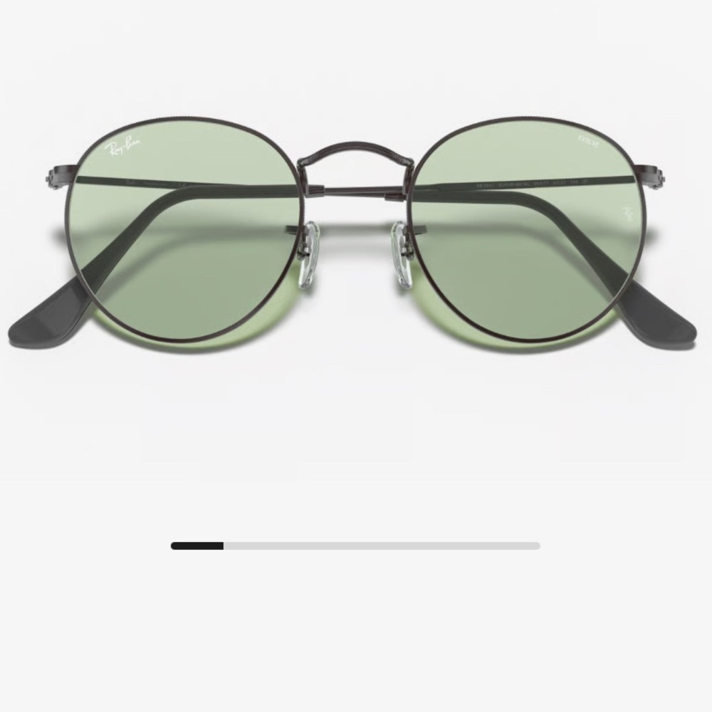 Ray-Ban Classic Round Sunglasses with Green Lenses